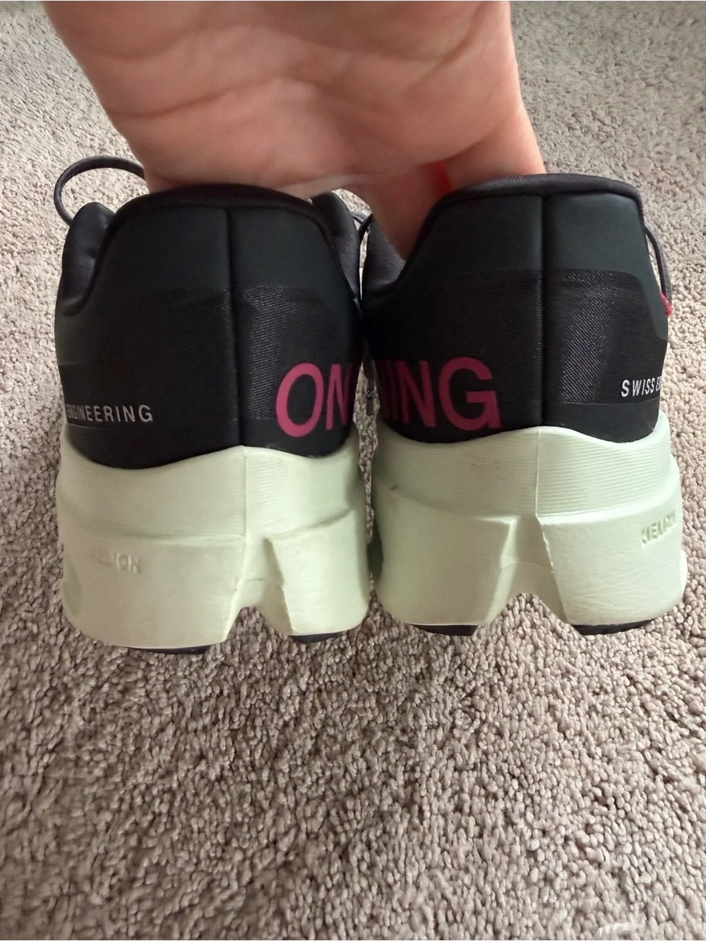 On  Cloudsurfer Next sneakers 8